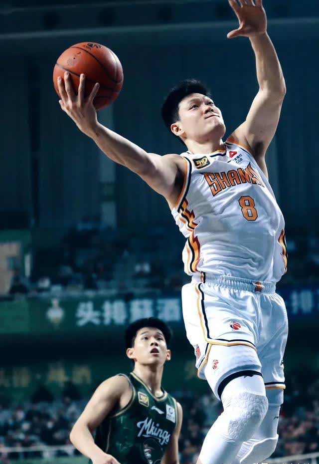 关于关键时刻扛起大梁，球队晋级总决赛在望的信息